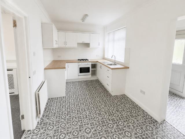 2 bedroom semi detached house to rent