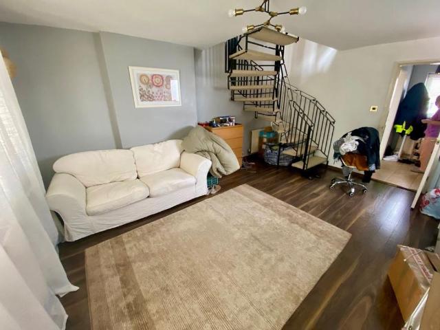 2 bedroom semi detached house to rent