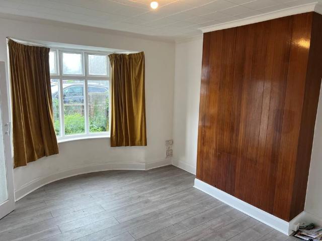 2 bedroom semi detached house to rent