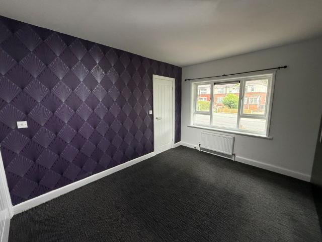 2 bedroom semi detached house to rent