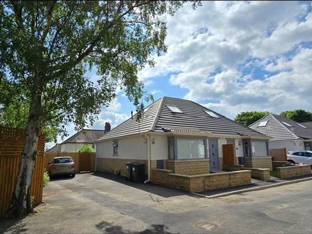 2 bedroom semi detached house to rent