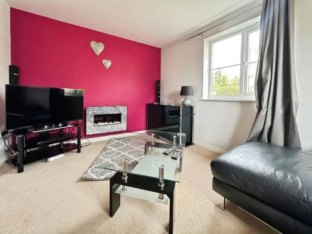 2 bedroom semi detached house to rent