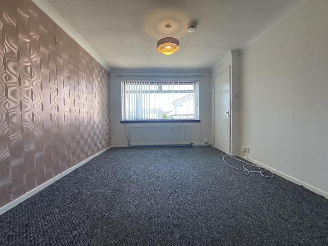 2 bedroom semi detached house to rent