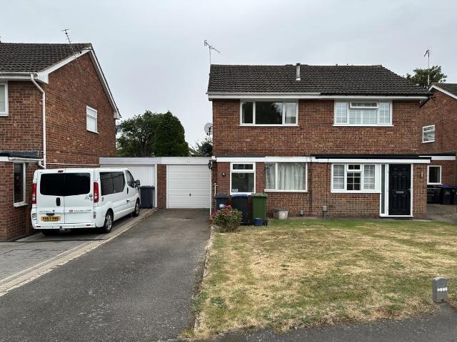 2 bedroom semi detached house to rent