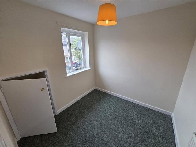 2 bedroom semi detached house to rent
