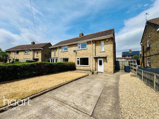 2 bedroom semi detached house to rent