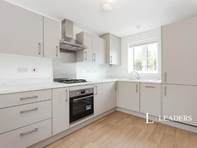 2 bedroom semi detached house to rent