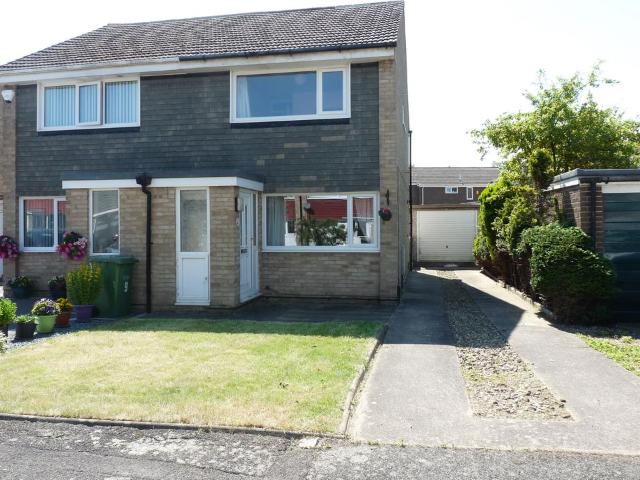 2 bedroom semi detached house to rent