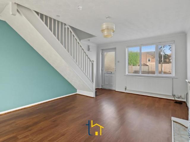 2 bedroom semi detached house to rent