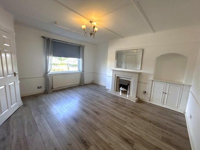 2 bedroom semi detached house to rent
