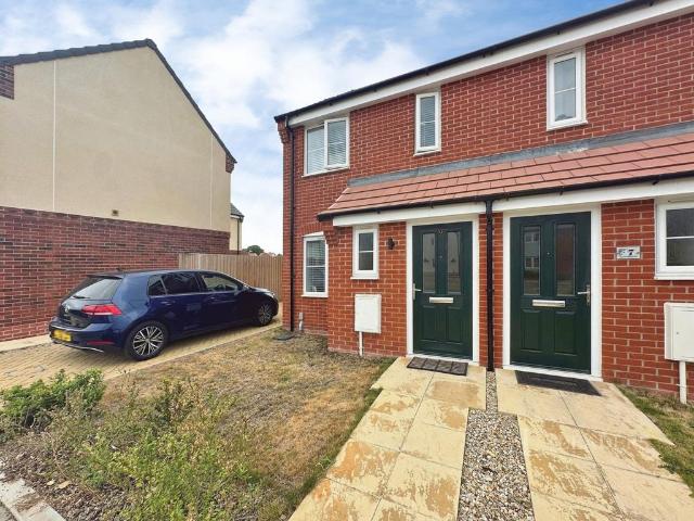 2 bedroom semi detached house to rent
