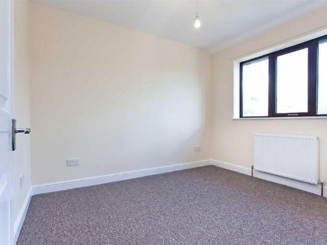 2 bedroom semi detached house to rent