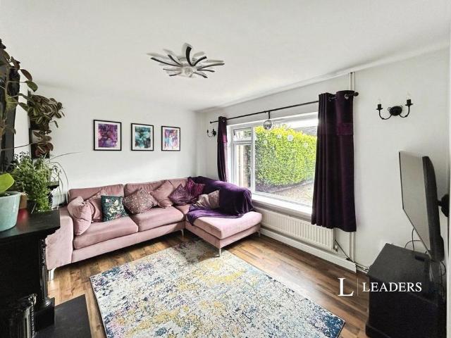 2 bedroom semi detached house to rent