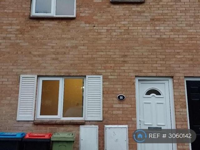 2 bedroom semi detached house to rent