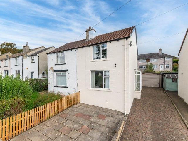 2 bedroom semi detached house to rent