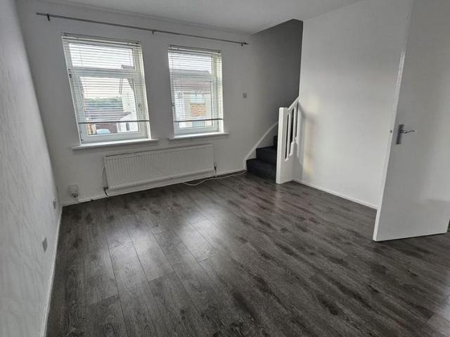 2 bedroom semi detached house to rent