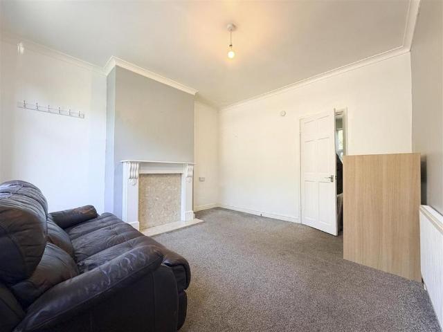 2 bedroom semi detached house to rent