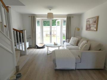 2 bedroom semi detached house to rent