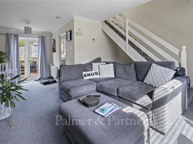 2 bedroom semi detached house to rent