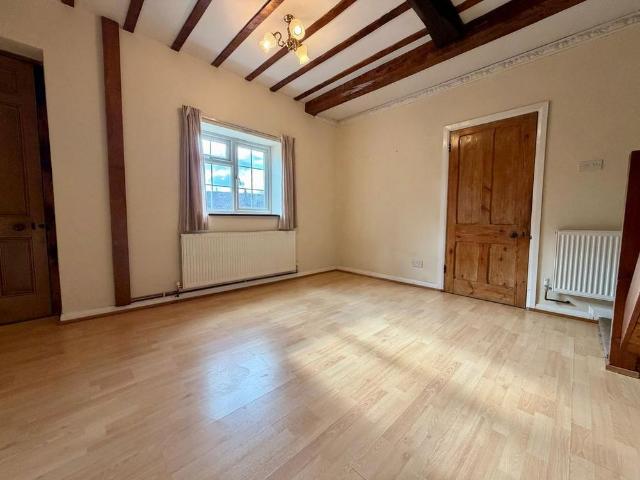 2 bedroom semi detached house to rent