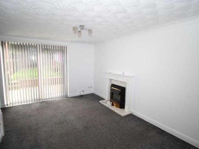 2 bedroom semi detached house to rent