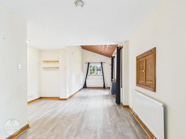 2 bedroom semi detached house to rent