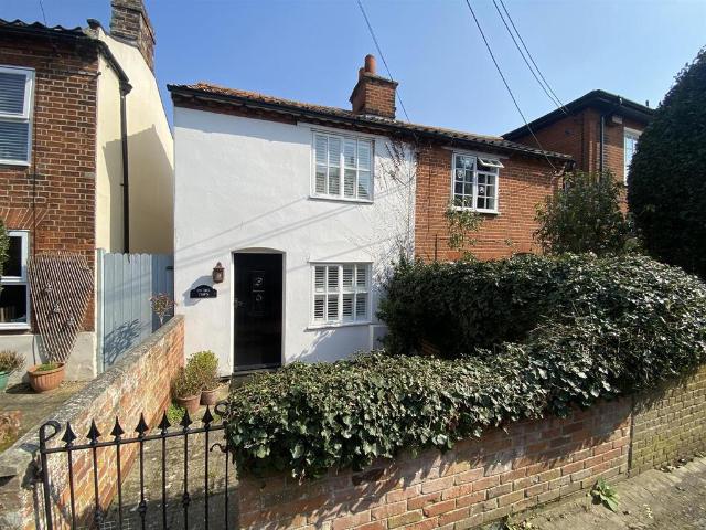 2 bedroom semi detached house to rent