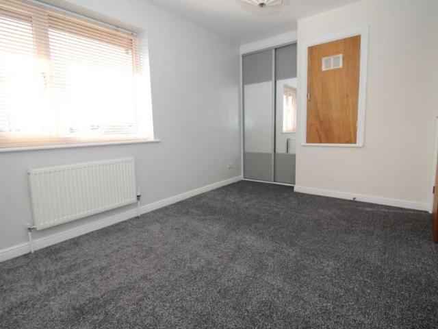 2 bedroom semi detached house to rent