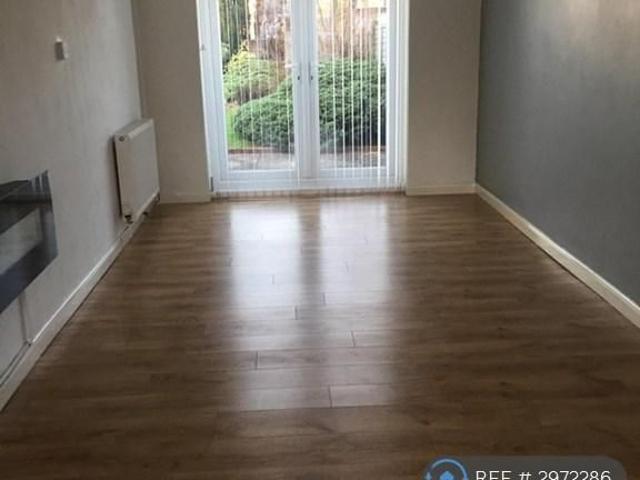 2 bedroom semi detached house to rent
