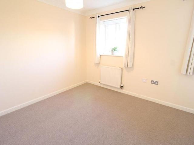 2 bedroom semi detached house to rent
