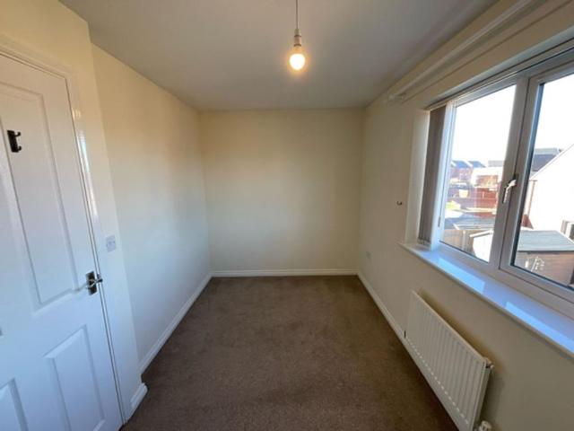 2 bedroom semi detached house to rent