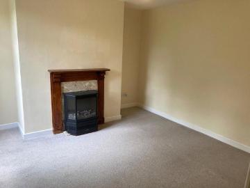 2 bedroom semi detached house to rent