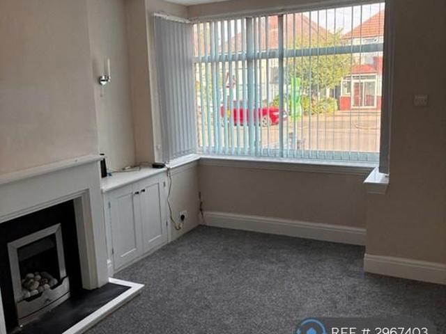 2 bedroom semi detached house to rent
