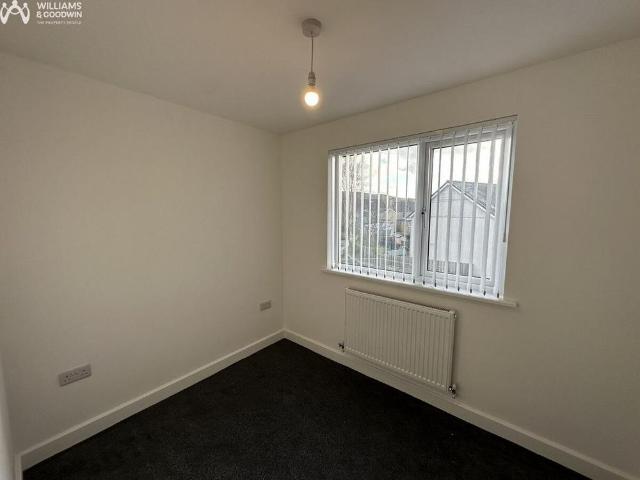 2 bedroom semi detached house to rent