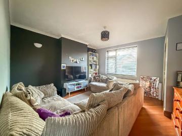 2 bedroom semi detached house to rent
