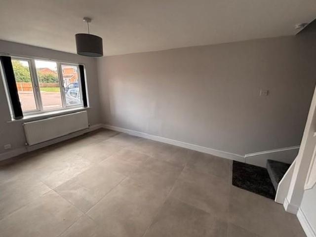 2 bedroom semi detached house to rent