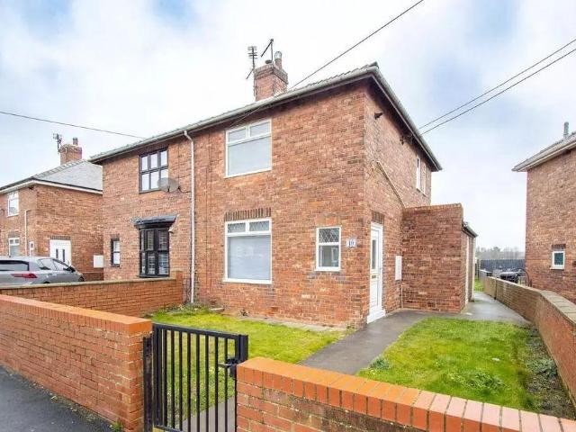 2 bedroom semi detached house to rent
