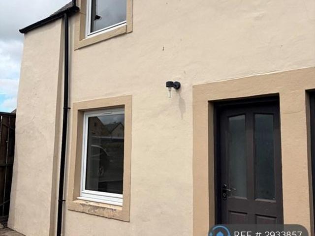 2 bedroom semi detached house to rent