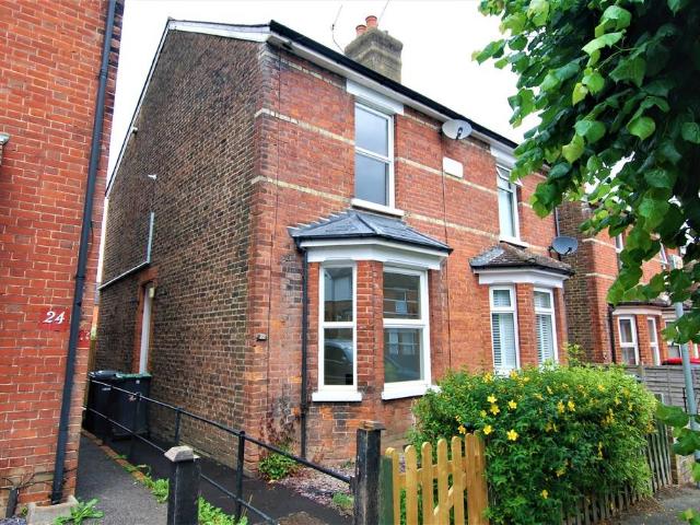 2 bedroom semi detached house to rent