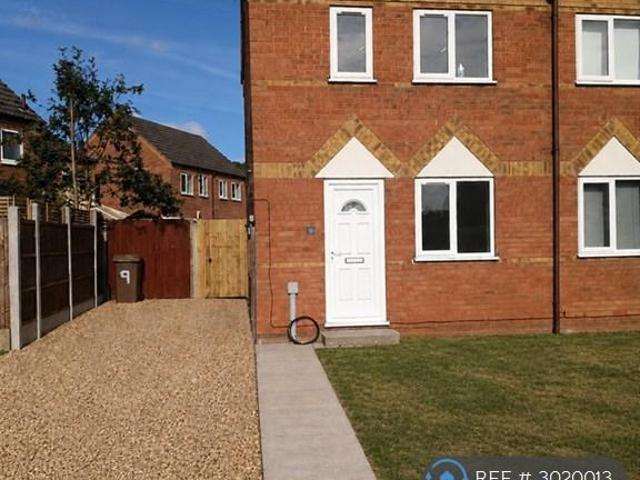 2 bedroom semi detached house to rent