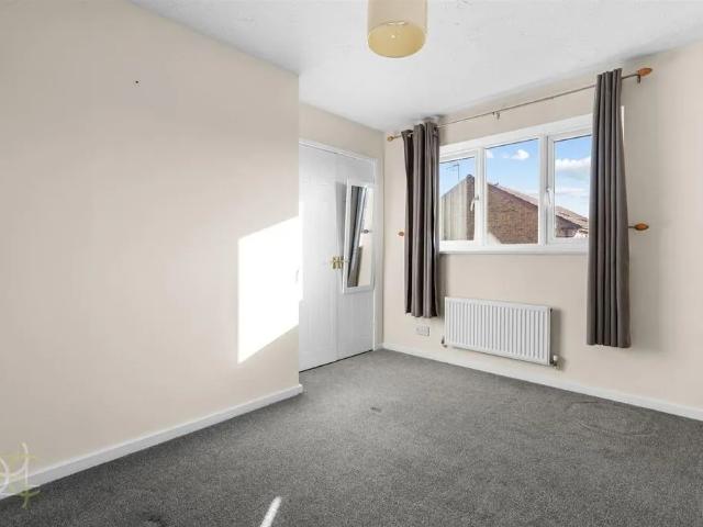2 bedroom semi detached house to rent