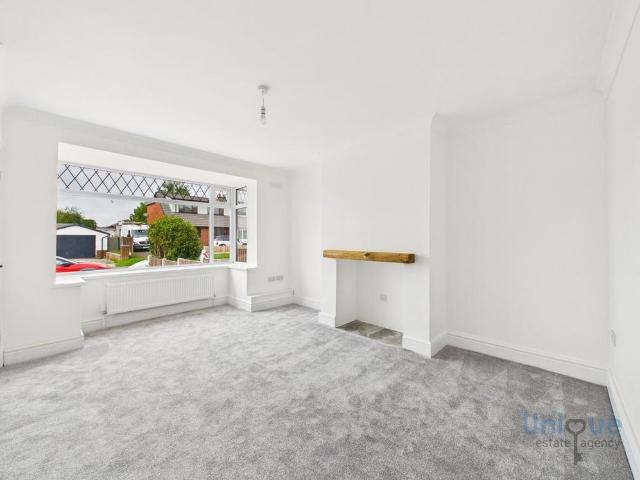 2 bedroom semi detached house to rent