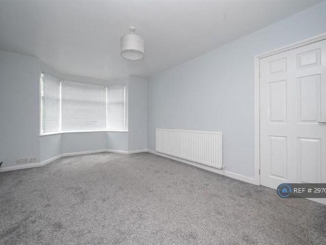 2 bedroom semi detached house to rent