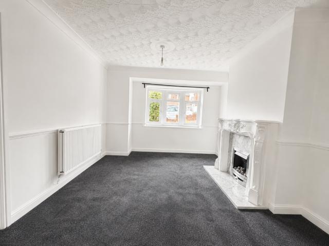 2 bedroom semi detached house to rent