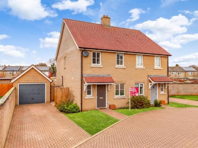 2 bedroom semi detached house to rent