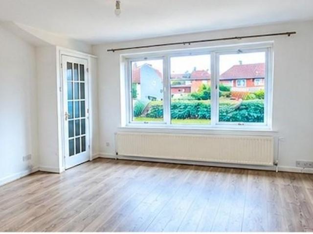 2 bedroom semi detached house to rent