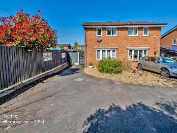 2 bedroom semi detached house to rent