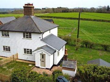 2 bedroom semi detached house to rent