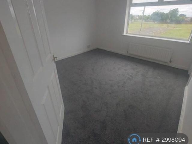 2 bedroom semi detached house to rent