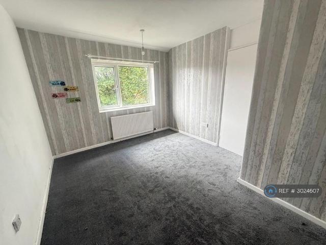 2 bedroom semi detached house to rent